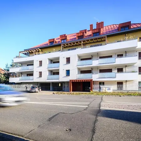 Apartment Stella 3 - 2 New With Balcony & Garage *